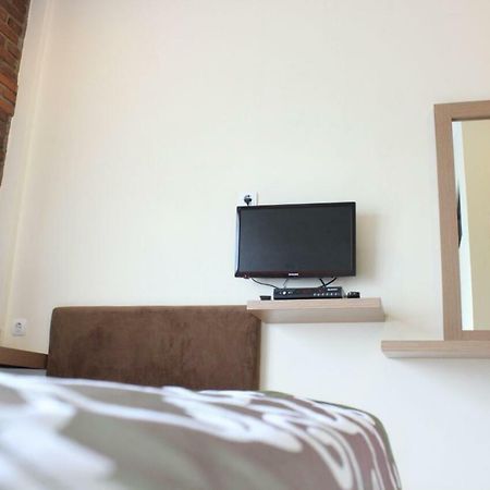 Amerta Giri Guest House Wonosobo Exterior photo