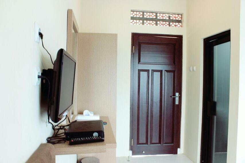 Amerta Giri Guest House Wonosobo Exterior photo