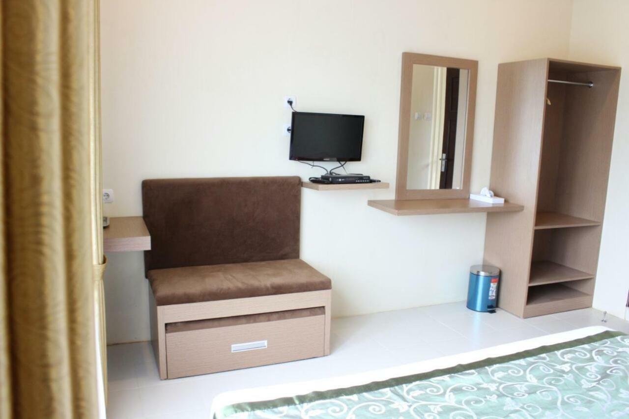 Amerta Giri Guest House Wonosobo Exterior photo